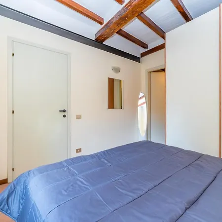 Historic Center Functional Apartment Parma